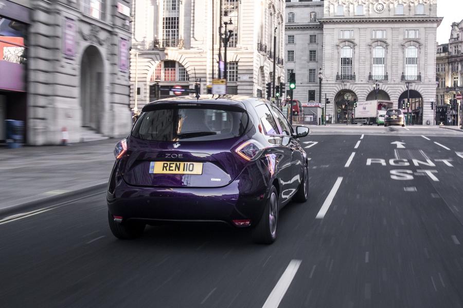  Renault Zoe Z.E. 40 R110 2018 года  (UK) (фото 16 из 32)